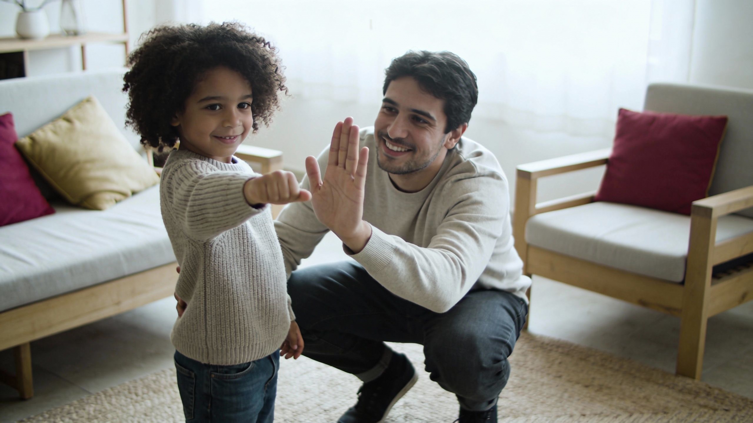 L'enfant qui frappe : comprendre et savoir comment réagir